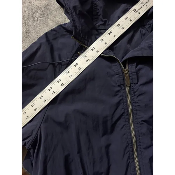 Lululemon Women's Pack & Glyde Hooded Jacket Windbreaker Navy Blue Size 4 - Image 6