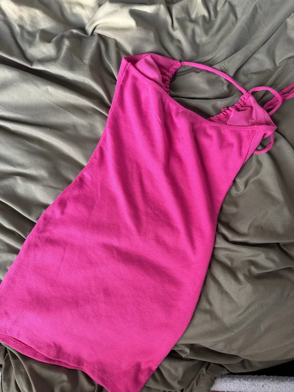 Princess Polly Hot Pink Halter Bodycon Dress - Image 4