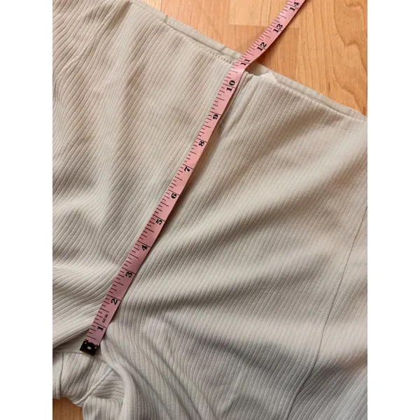 LULULEMON Ribbed Softstreme‎ Zip-Leg High-Rise Cropped Pants Size 10 In Bone - Image 6