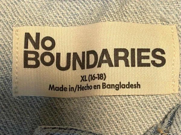 No Boundaries Women’s New! Light Blue Denim oversized Jacket size XL - Image 9
