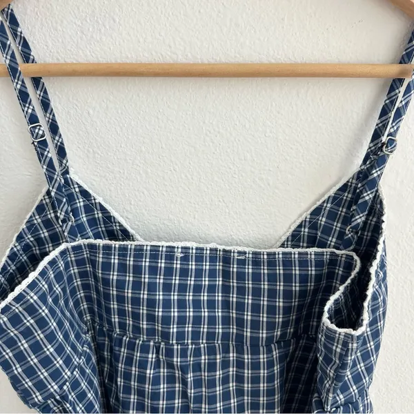 Brandy Melville Navy and white plaid top - Image 4
