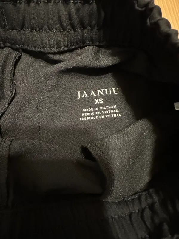 Jaanuu Black Scrub Set - Image 4