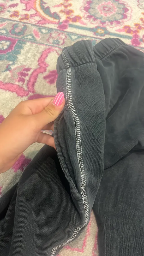 Brandy Melville Sweatpants Black - Image 2