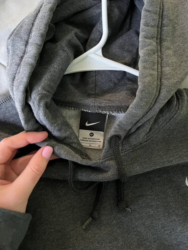 Nike Grey Hoodie - Image 3