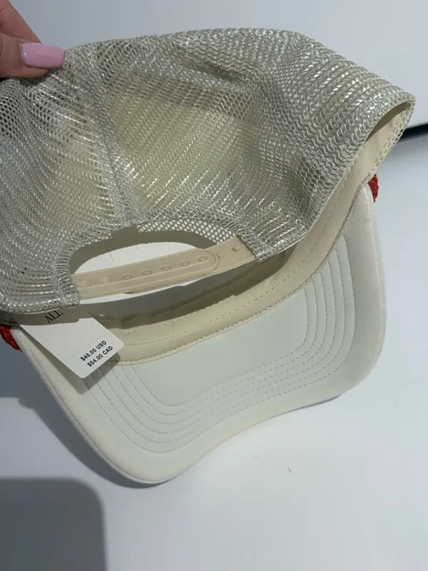 NWT Anthropologie Women’s Cream Trucker Hat with Red Apple Multicolor Patches - Image 7