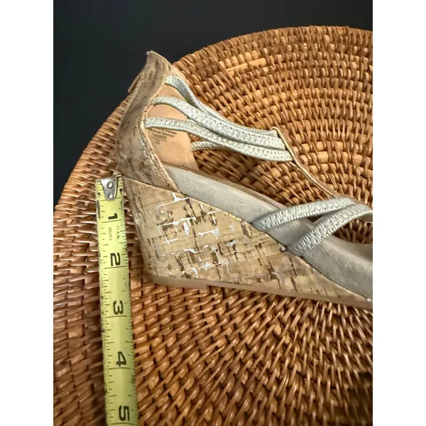 Dexflex Comfort Womens Silver Strappy Cork Wedge‎ Sandals Back Zip Size 8 - Image 7