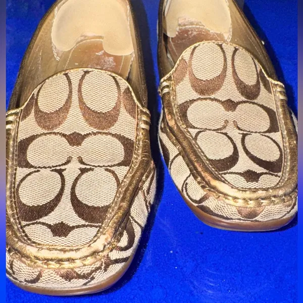 Coach Sheila Signature C Loafers 7.5 Preppy Quiet Luxury Cottagecore Workwear - Image 10
