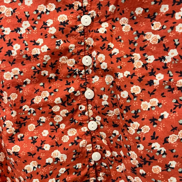 Universal Threads Micro Floral Baby Doll Short Sleeve Orange Shirt - Size Small - Image 3