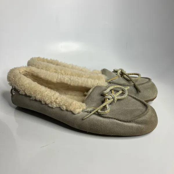 UGG Solana loafer slippers pewter gray shearling lined women's size‎ 10 cozy - Image 4