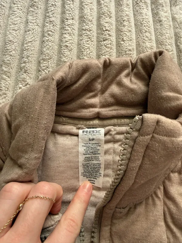 RBX Active women’s tan puffer jacket - Image 3
