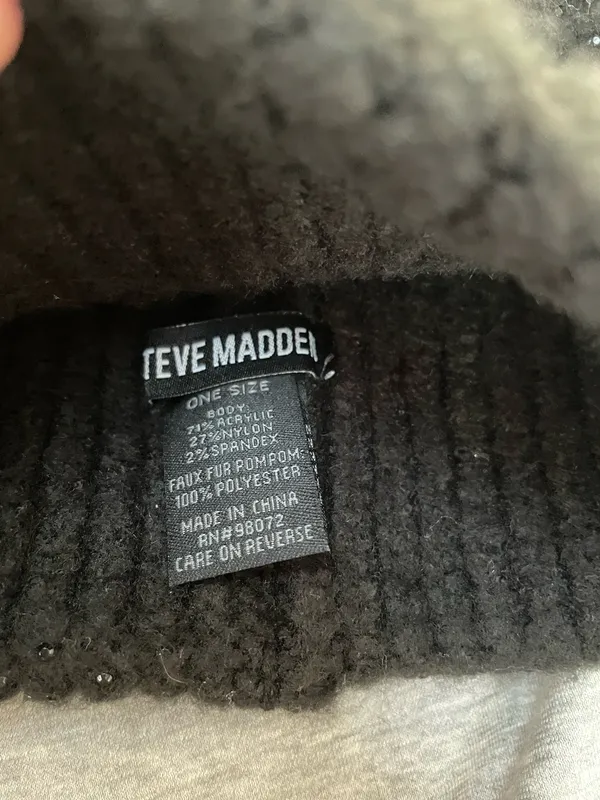 Steve Madden Winter Hat - Image 3