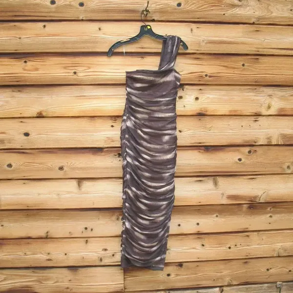 NWT Elliatt Miley Fitted Midi Dress - Image 7