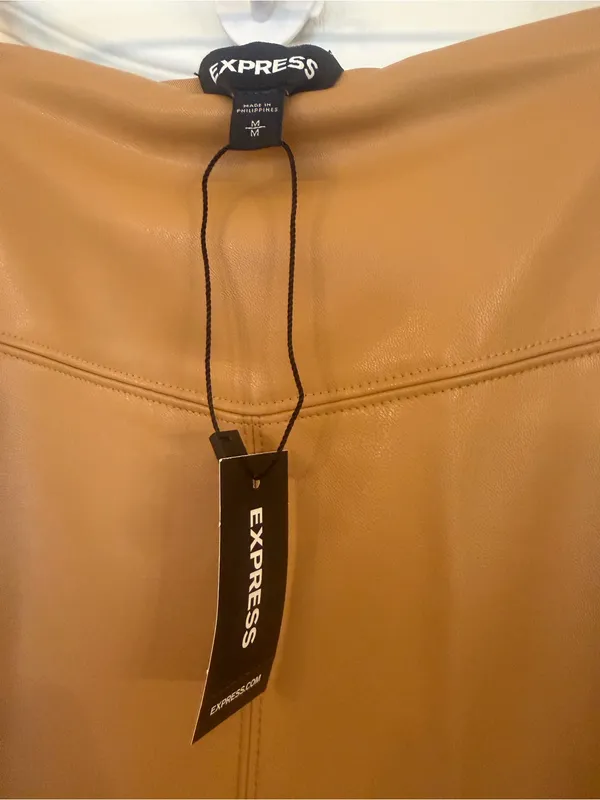 Express Faux Leather Pencil Skirt in Camel Brown NWT! - Image 6