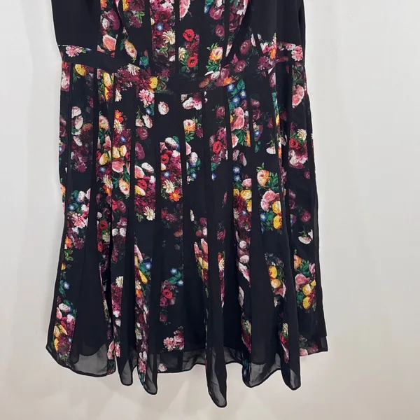 Adrianna Papell Black Floral Pleated Sleeveless Midi Dress Wedding Guest Size 14 - Image 4
