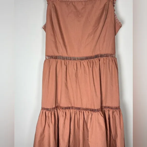 By The River NWT Tiered Tie Back Maxi Dress With Crochet Inset Detail Sz S - Image 3