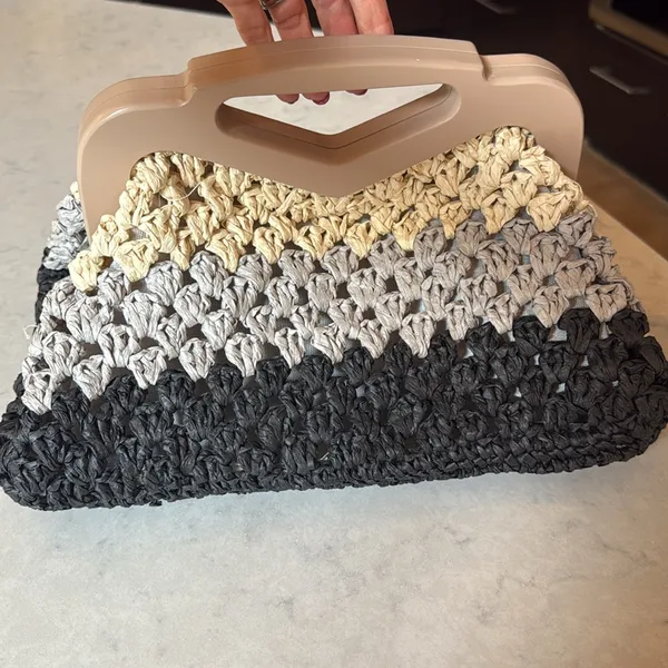 NWOT BTB Los Angeles Nadia crochet clutch bag - Image 7