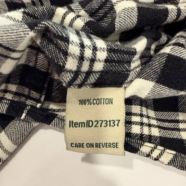 LL Bean Black/White Scotch Plaid Cotton Flannel Button Shirt Relaxed Fit MEDIUM - Image 10