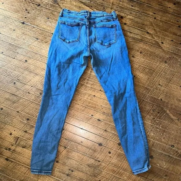 Kancan distressed multi button 15/31 stretchy jeans Blue - Image 4