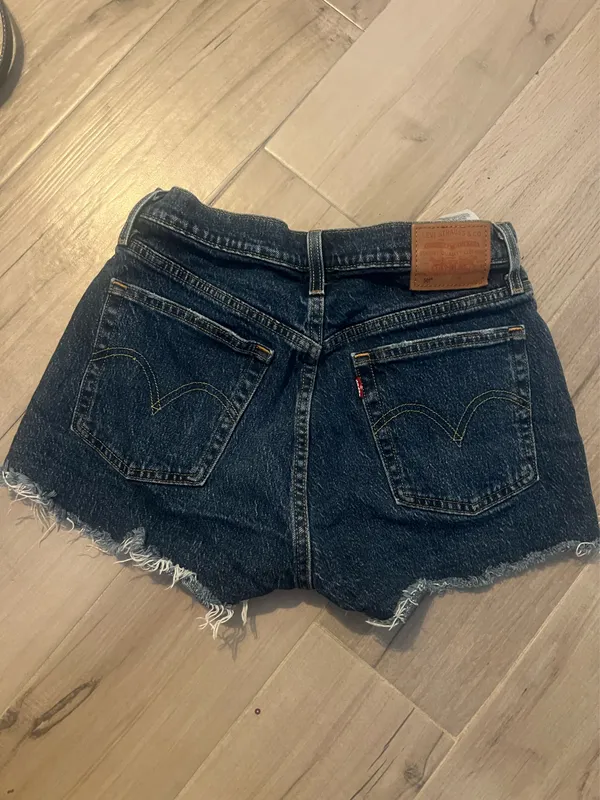 Levi’s 501 Shorts - Image 2