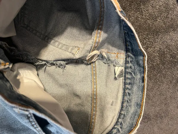 Levi’s Shorts - Image 5