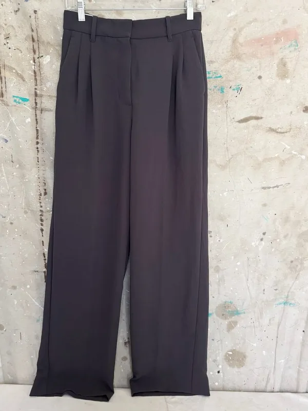 Aritzia Wilfred the Effortless Pant Crepette in Elegant Charcoal - Image 2