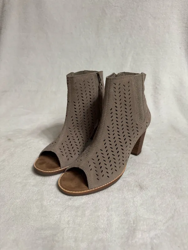 Toms Majorca Peep Toe Ankle Booties Suede - Image 4