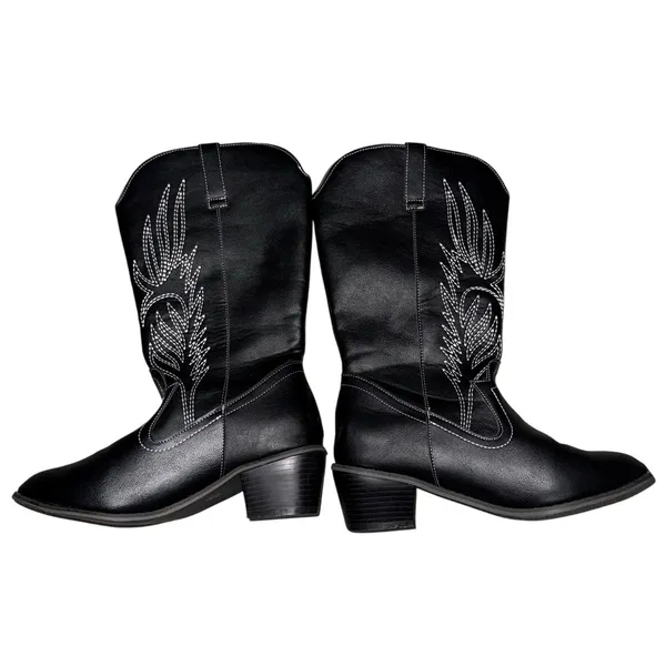 Women's 6.5 Western Cowboy cowgirl Boots Medium Heel black embroidered details - Image 5