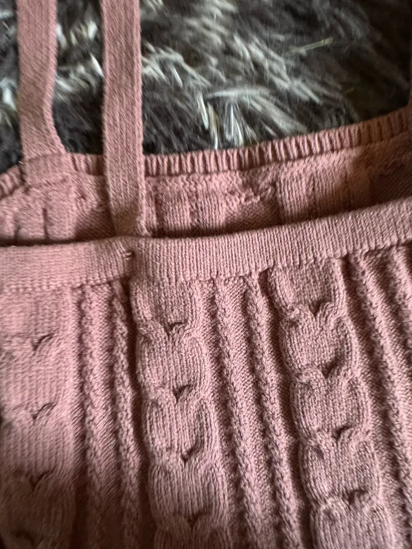 Wild fable cropped cable knit tank top small - Image 7
