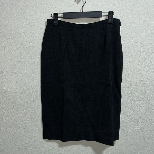 GUCCI Vintage Grey Knee-Length Skirt Size‎ Medium/ 6 Lined, Classic Style - Image 2