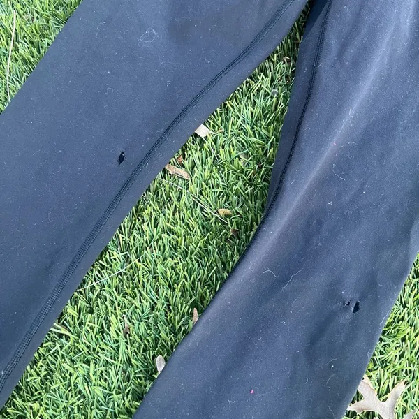 Lululemon Wunder Under Black Leggings 25" - Image 4