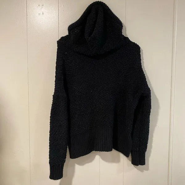 POL Black Popcorn Knit Hoodie Sweater Women’s Small – Cozy Textured Pullover - Image 2