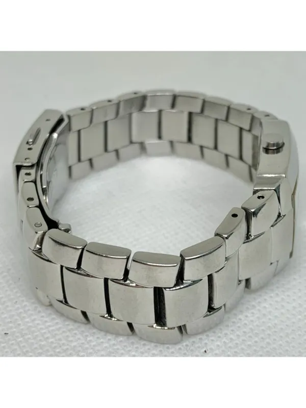 Vintage guess steel women watch silver tone 21mm quartz links 6.5” running - Image 6