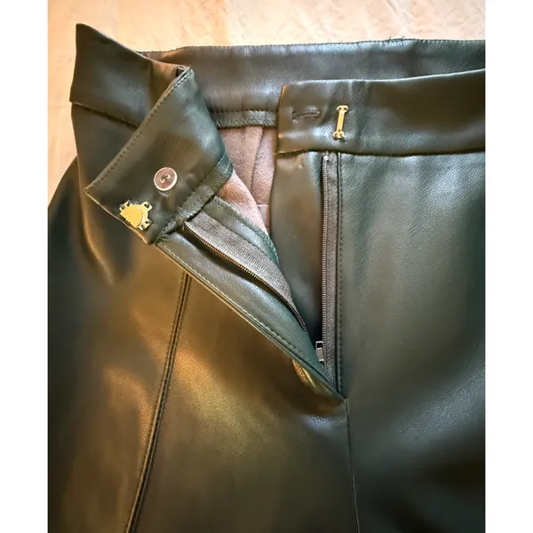 7 For All Mankind Faux Leather Pants Pine Green Straight Leg Womens Size Small - Image 7