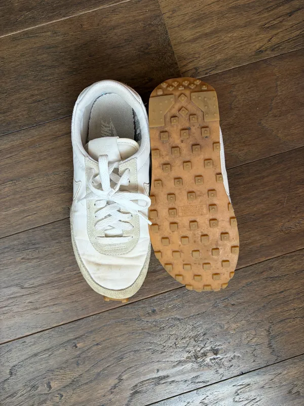 Nike Sneakers - Image 3