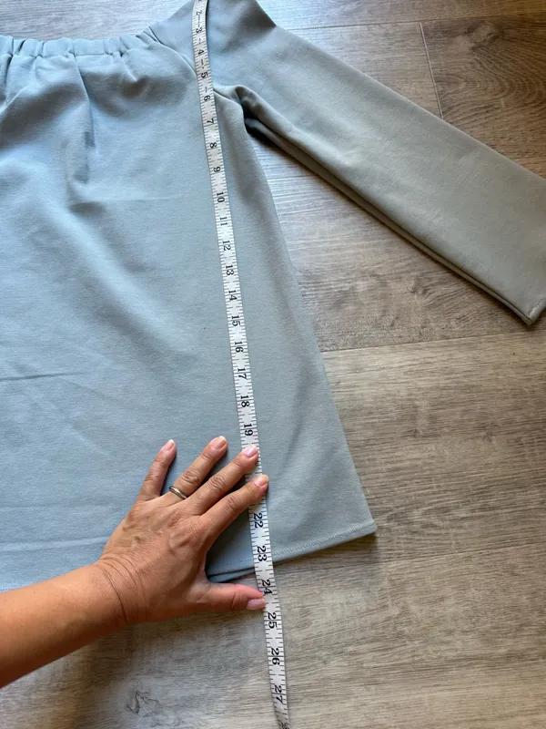 TUCKERNUCK Miranda Off The Shoulder Top Size S In Slate Blue Feminine Preppy - Image 8