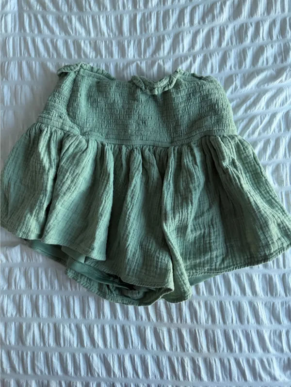 green altard state ruffle shorts - Image 2