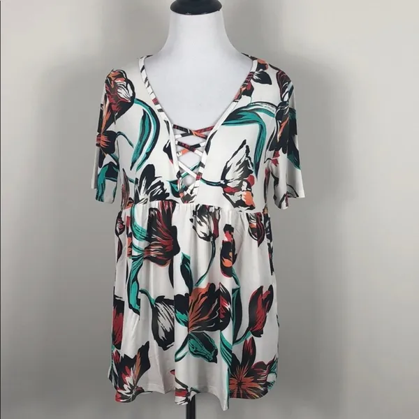 Floral Lace Up Babydoll Top Short Sleeve V Neck Stretch Blouse Size Small - Image 4