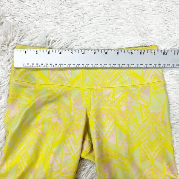 Alo Yoga Airbrush Capri Leggings Yellow Zest Indio Geometric Size XS‎ - Image 5