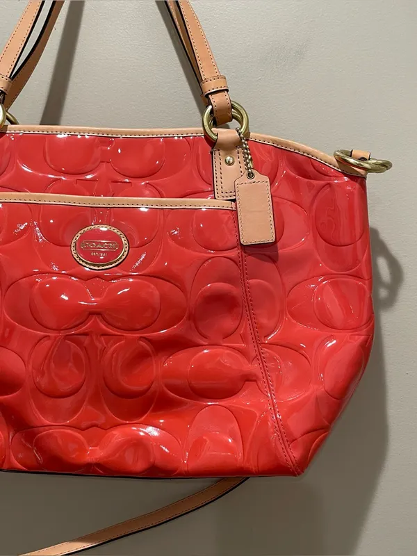 Coach Peyton Embossed Patent Leather Coral Orange Shoulder Crossbody Tote F20028 - Image 3