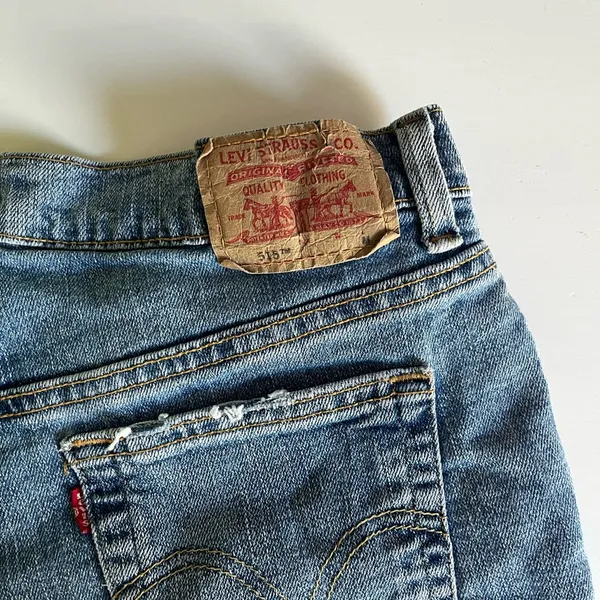 Levi's VINTAGE Cut-off Jean Shorts - Image 2