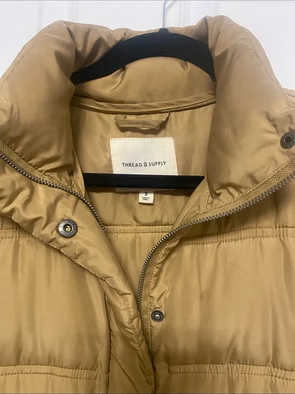 Oversized Tan puffer jacket Nordstrom M Size M - Image 3