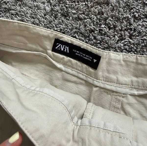 Zara Cream Cargo Skort Shorts - Image 3
