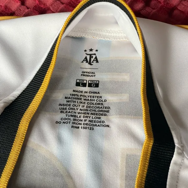Official Argentina Messi #10 Jersey NWT Size L - Image 3