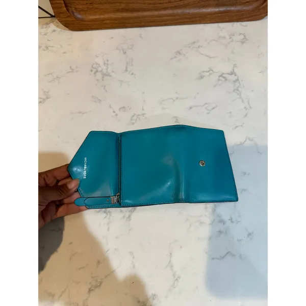Michael Kors leather small envelope wallet snap closure turquoise 2017 preppy - Image 12