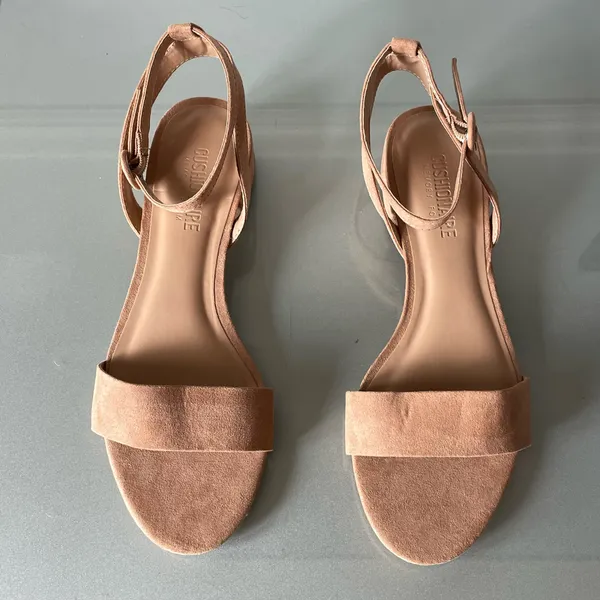 Cushionare Nude Suede Block Heel Sandals – Memory Foam – Size 8.5 – Excellent Condition - Image 2