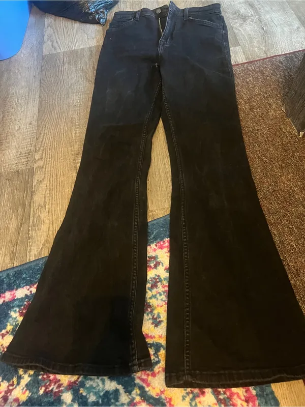 Bershka Black Flared Women's Pants - Classic High-Rise Flare - Image 4
