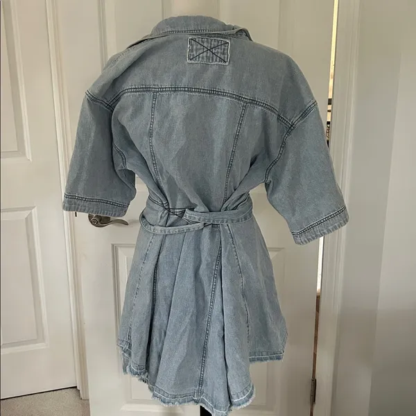 We The Free Light Blue Denim Tied Short Sleeve Dress - Image 3