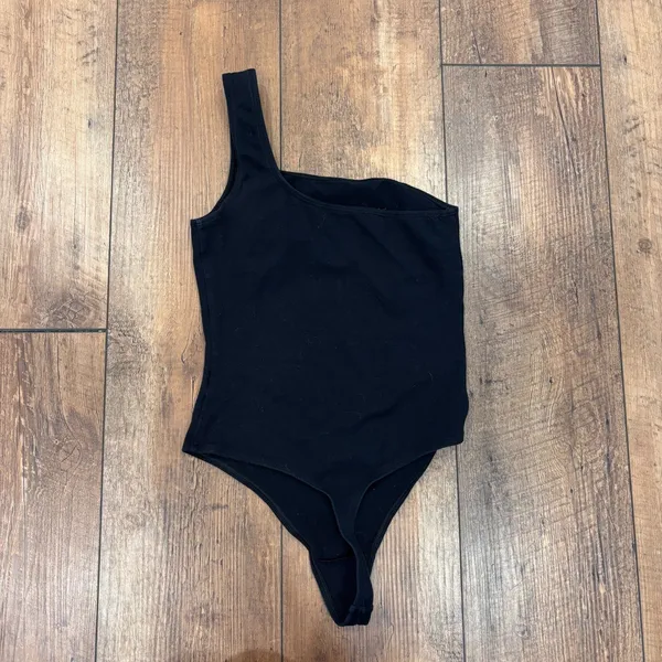 Aritzia TNA Black Cotton One-Shoulder Thong Bodysuit Women's Size XS / 74160 - Image 4