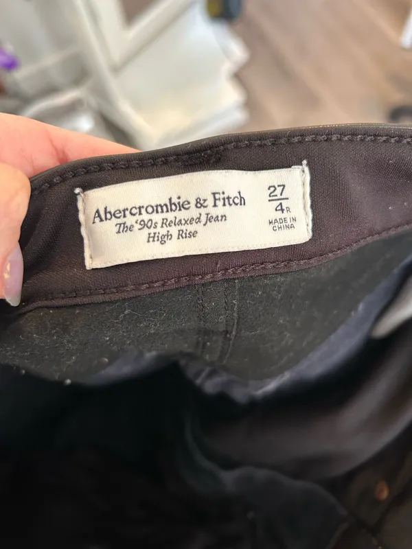 Abercrombie High-Rise Jeans - Image 3