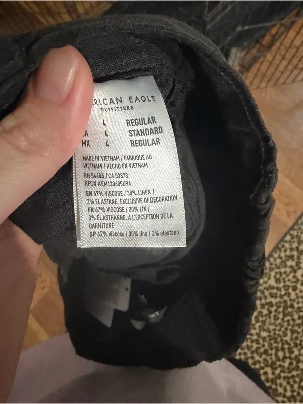 NWT American eagle low rise linen blend trouser size 4 regular black - Image 6